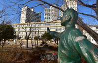 [포토] 논란 끝에 유지된 울산 '이승복 어린이' 동상