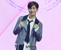 [포토] 온앤오프 제이어스 "이번 앨범 정말 좋아요"