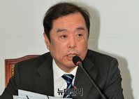 [포토] 비대위서 모두발언하는 김병준 