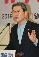 [포토] 주휴수당 관련 발언하는 김학용 한국당 의원