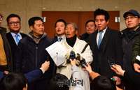 [포토] 성명서 낭독하는 5.18민중항쟁구속자회 