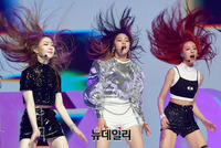 [포토] JYP신인걸그룹 '있지' 타이틀곡 '달라달라' 폭발적 무대