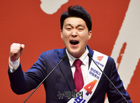 [포토] 지지호소하는 박진호 청년최고위원 후보