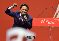 [포토] 지지호소하는 김진태 한국당 당대표 후보