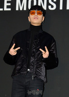 [포토] 래퍼 쌈디, 블랙재킷 입고 스웩