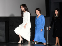 [포토] 언론시사회 입장하는 고아성-김예은-정하담