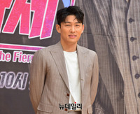 [포토] 배우 고준, 빠져드는 눈빛