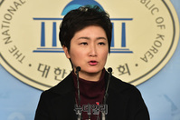 [포토] 이언주 '외국인 출입국 관리 및 체류관리 강화하라'