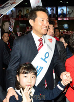 [포토] 전당대회 입장하는 오세훈 당대표 후보