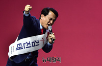 [포토] 지지호소 하는 김진태 당대표 후보