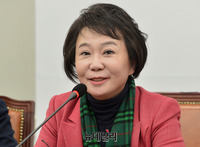 [포토] 모두발언하는 정미경 한국당 최고위원
