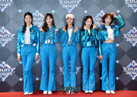 [포토] 걸그룹 핑크레이디, 깜찍하게 꾸민 패션