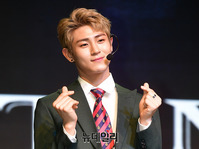 [포토] 신인 보이그룹 '아스틴' 서브보컬 홍일