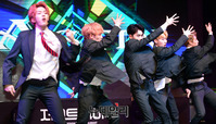 [포토] 7인조 신인 보이그룹 '아스틴' 타이틀 '미러미러' 무대