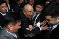 [포토] 광주법원 나서는 전두환 전 대통령