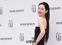 [포토] 설리, 과감한 패션