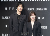 [포토] 사랑스러운 모델 커플 '박기림-태은'