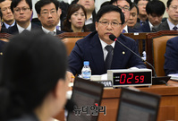 [포토] 조해주 "文 대선캠프 특보 아니다"