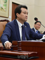 [포토] 의사진행 하는 안민석 국회 문체위원장