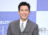 [포토] 배우 최원영, 시원한 미소