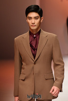 [포토] 런웨이 오른 성훈