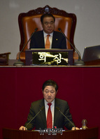 [포토] 질의하는 유기준 자유한국당 의원