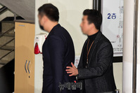 [포토] 영장심사 출석한 아오리라맨 점주 김 모씨