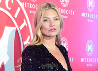 [포토] 케이트모스 "한국 패션쇼 왔어요"