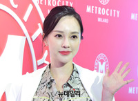 [포토] 슈가 출신 아유미 "오랜만이에요"