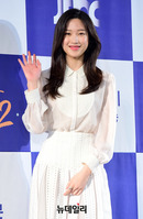 [포토] 배우 문가영, 청순 여신의 손인사