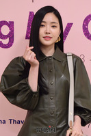 [포토] 손나은 "핸드백 브랜드 행사왔어요"