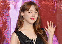 [포토] 여자친구 예린, 손인사에 심쿵