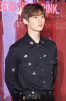 [포토] 뉴이스트 민현 '콧날에 베이겠네'