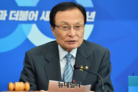 [포토] 모두발언하는 이해찬 민주당 대표