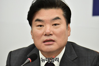 [포토] 발언하는 원유철 자유한국당 북핵외교안보특위위원장