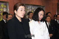 [포토] 눈물흘리는 '조현아-조현민'