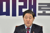 [포토] 발언하는 유기준 한국당 대북제재위반조사특별위원장