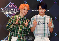 [포토] JBJ95 켄타-상균 "오늘 생방송 출연해요"