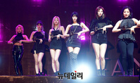 [포토] '팬시'로 컴백한 트와이스, 최초 무대