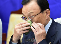 [포토] 발언하는 이해찬 더불어민주당 대표