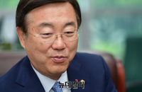 [포토] 文정권 2주년 경제평가하는 김종석 한국당 의원