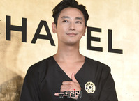 [포토] 주지훈, 남다른  인사법