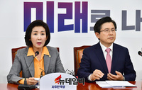 [포토] 발언하는 나경원 자유한국당 원내대표