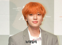 [포토] 틴탑 니엘, 오렌지 헤어로 가요계 복귀