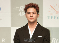 [포토] 성숙하게 컴백한 틴탑 캡