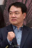 [포토] 드라마 '조선생존기' 연출 맡은 장용우 감독