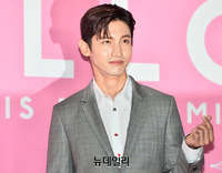 [포토] 최강창민 손가락 하트에 '심쿵'