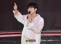 [포토] 산들 "응원 고마워요" 