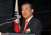 [포토] 한미우호의 밤, 인사말하는 황진하 한미우호협회