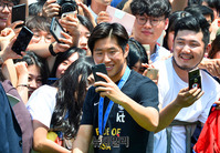 [포토] 이강인 선수 '다정한 웃음' 